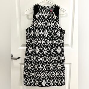 Vince Camuto Black White Printed Dress (Size 6)